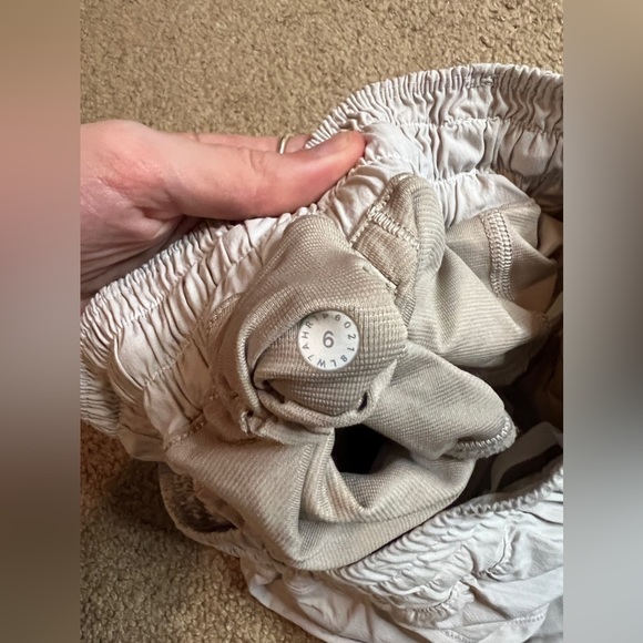 lululemon hotty hots - Picture 3 of 5